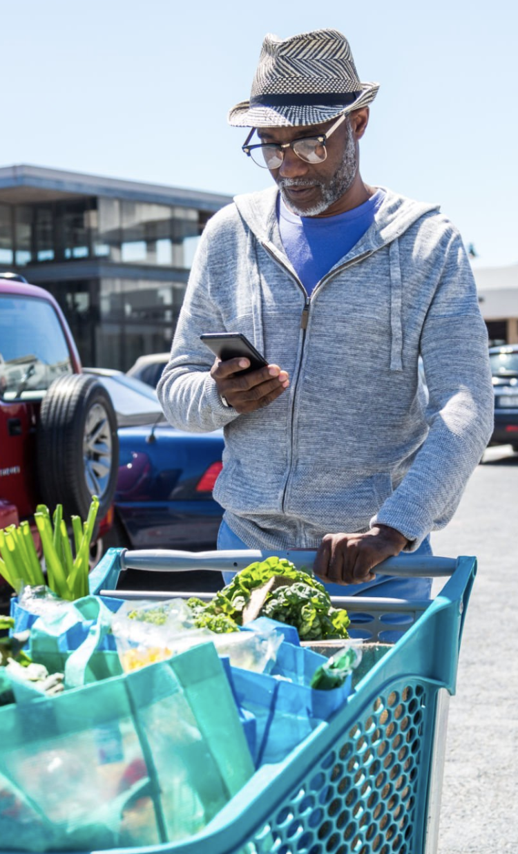 happy-client-iot-privee-smart-parking-sensor-map